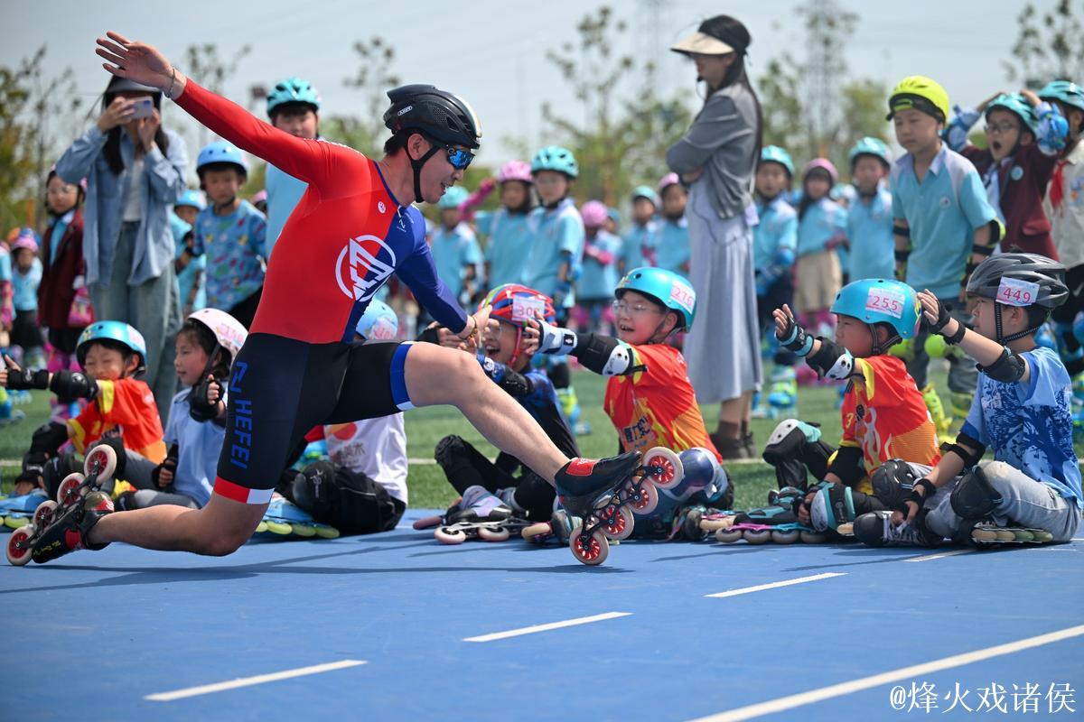 “冠军进校园”点燃合肥青少年体育热情 “冠军进校园”点燃合肥青少年体育热情